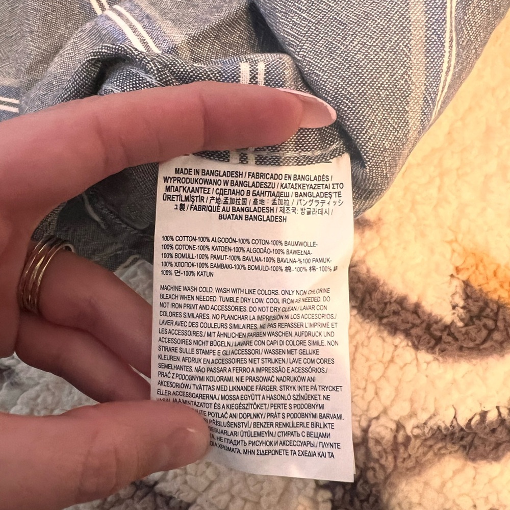 vans button down shirt - Picture 4 of 4